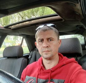 Артём